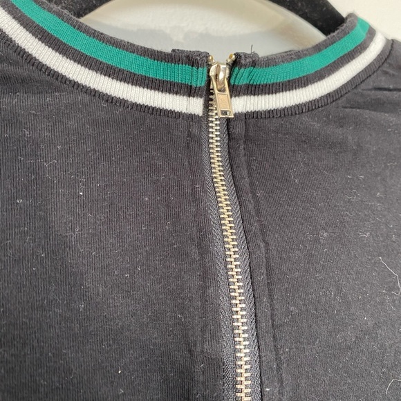 Black 1/2- Zip Sweatshirt EUC $88 - Picture 5 of 5